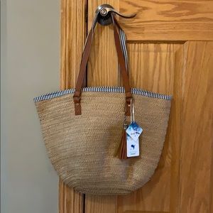 Straw beach bag. NWT